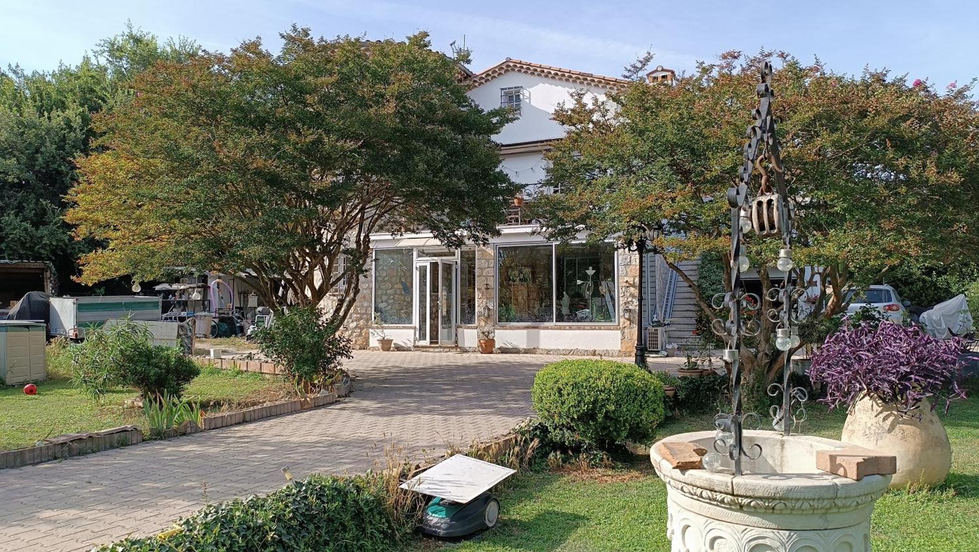 Hebergement Independant Avec Parking Prive Dans Villa Grasse Exterior photo